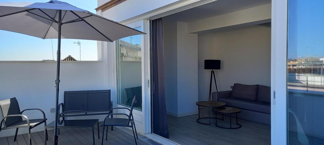 Casa Palacio La Casa Blanca Suites Севиля Екстериор снимка