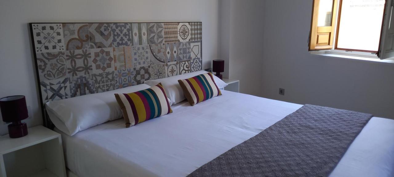Casa Palacio La Casa Blanca Suites Севиля Екстериор снимка
