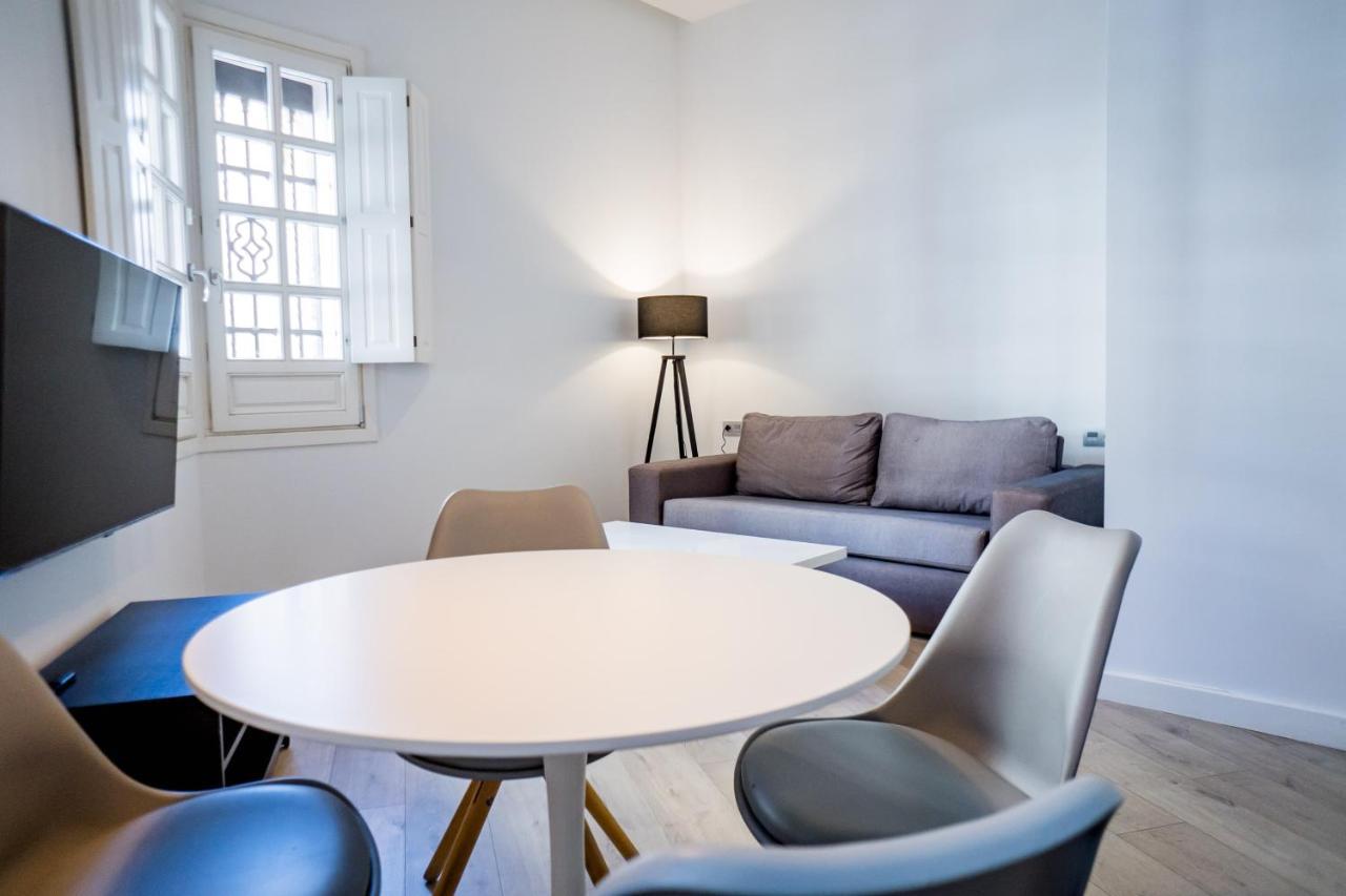 Casa Palacio La Casa Blanca Suites Севиля Екстериор снимка