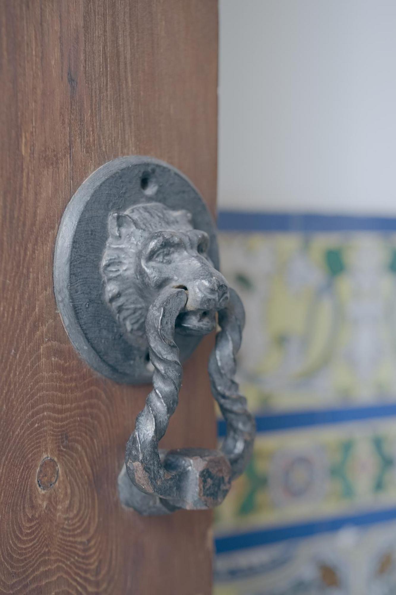 Casa Palacio La Casa Blanca Suites Севиля Екстериор снимка