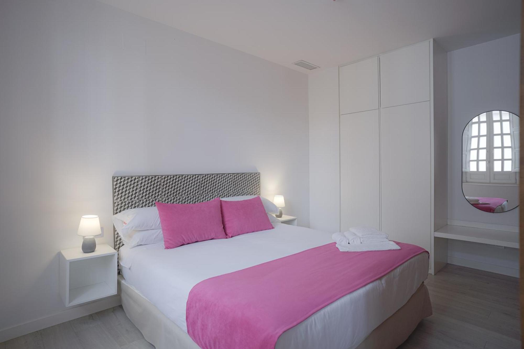 Casa Palacio La Casa Blanca Suites Севиля Екстериор снимка